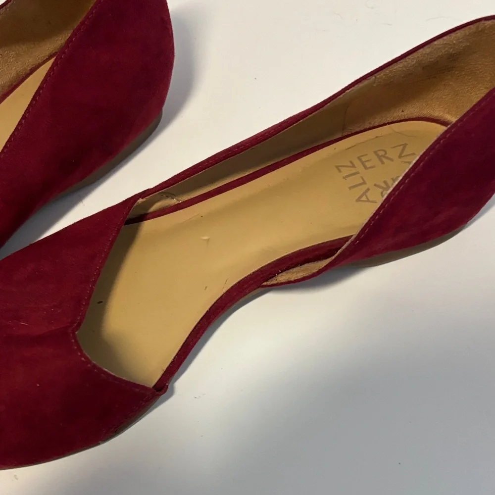 Naturalizer Women's Burgundy Flats size 9 - Picture 6 of 7